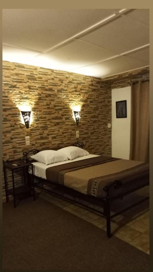 Hotel Tamana Бамако Экстерьер фото